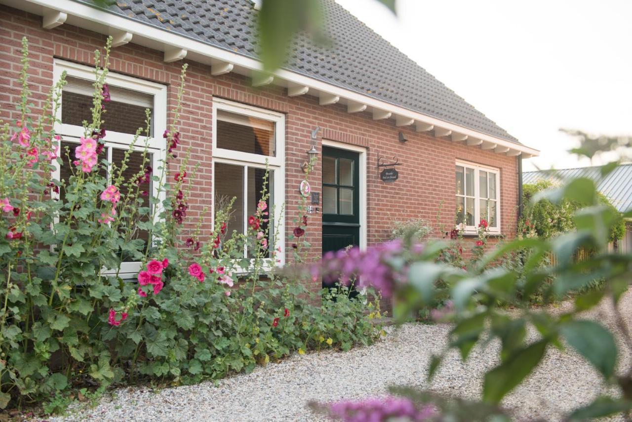 Broeks' Bed En Brood Bed and Breakfast Meerkerk Eksteriør billede